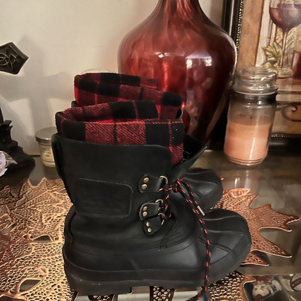 Boys Polo boots size 1.5